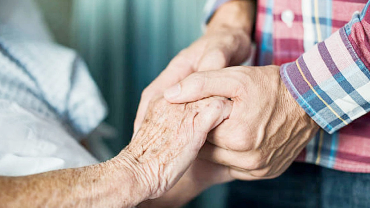 १७ सन्तानकी हजुरआमाले २४ वर्षीयसँग बिहे गरिन्, शारीरिक सम्बन्ध बारे खुलाईन यस्तो कुरा