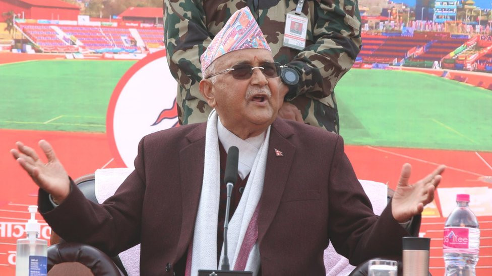 प्रधानमन्त्री हुँदा केपी ओलीले देश हेरे कि आफ्नै जिल्लामा योजना थुपारे ?