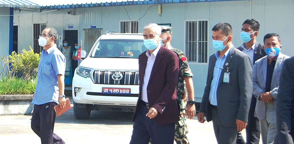 निर्माणाधीन पोखरा विमानस्थलको निरीक्षण गरिसकेपछि देउवाले भने विमानस्थलको भौतिक प्रगतिप्रति म खुसी छु