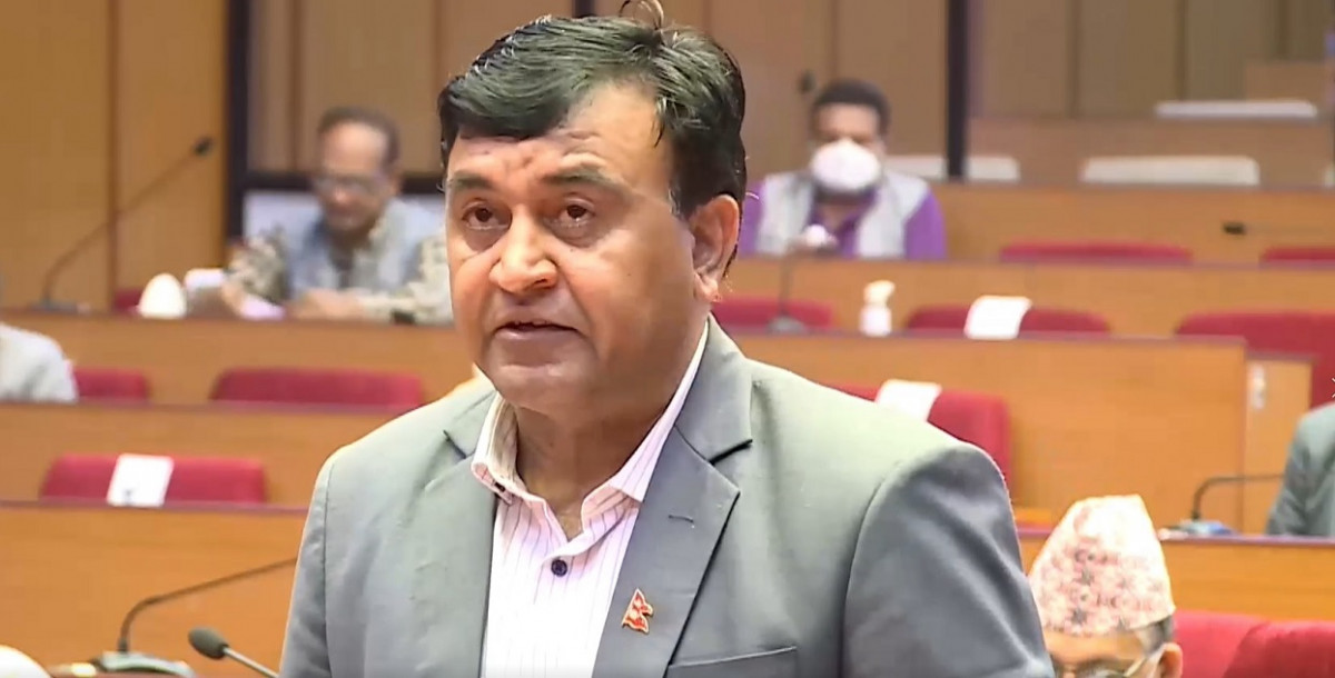  आफ्नै जिल्लामा सुकुम्बासी मारिँदा मुकदर्शक बने गृहमन्त्री : खाँण