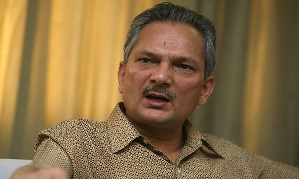 देश र जनताप्रति अलिकति जिम्मेवारीवोध छ भने चुपचाप संघीय लोकतान्त्रिक गणतन्त्रलाई स्वीकार्नुस : भट्टराई