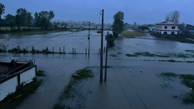 नेपाल मौसमः पानी पर्ने क्रम जारी, केही नदीमा जलसतह खतराको तहमाथि पुगेपछि सतर्क रहन एसएमएस अलर्ट