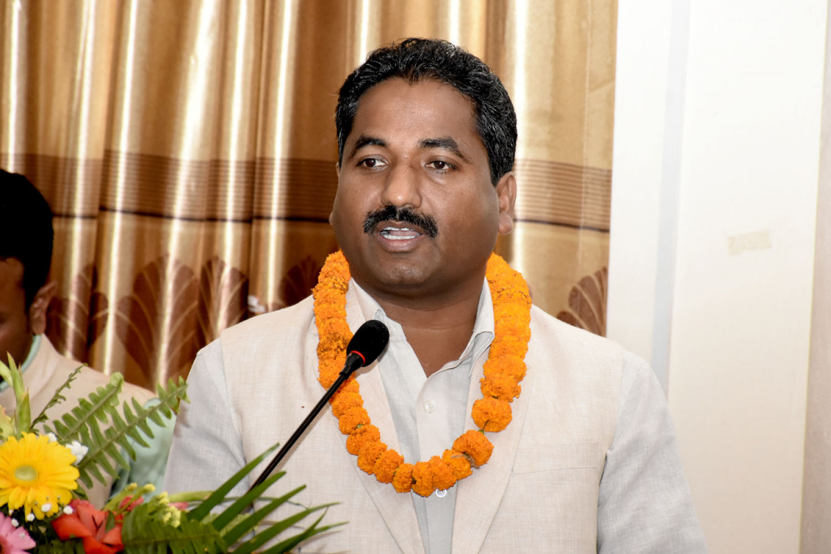 प्रभु साह मतान्तर फराकिलो बन्दै