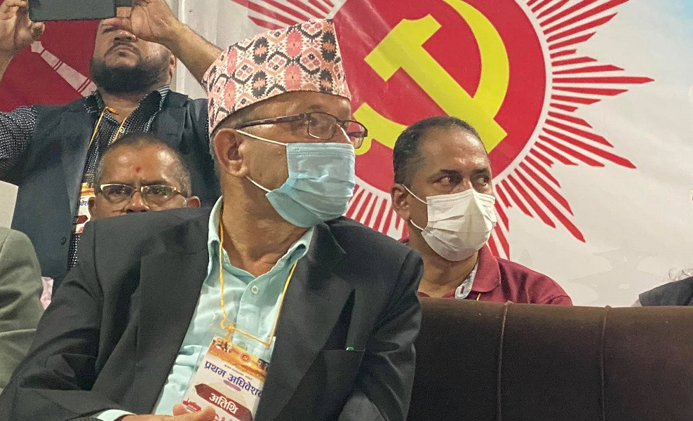 एमालेमै किन फर्किए नेकपा एसका सल्लाहकार ढकाल ?