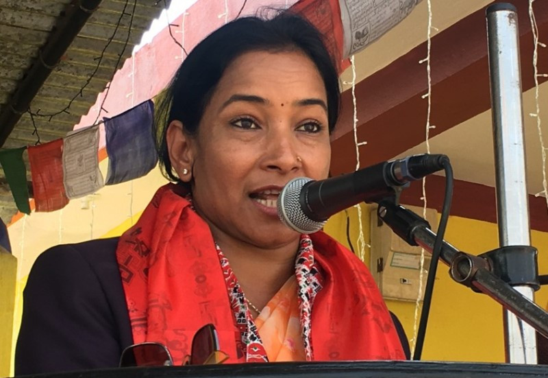 आफ्नो पालामा सिन्को नभाँच्नेहरु हामीलाई लखेट्ने कुरा गर्दैछन् :रेणु दाहाल