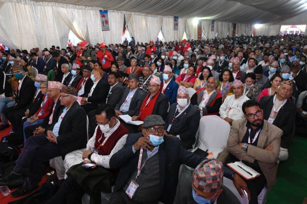 एमाले केन्द्रीय सदस्यमा ४३ जना मनोनित, को-को परे ? (सूचीसहित)