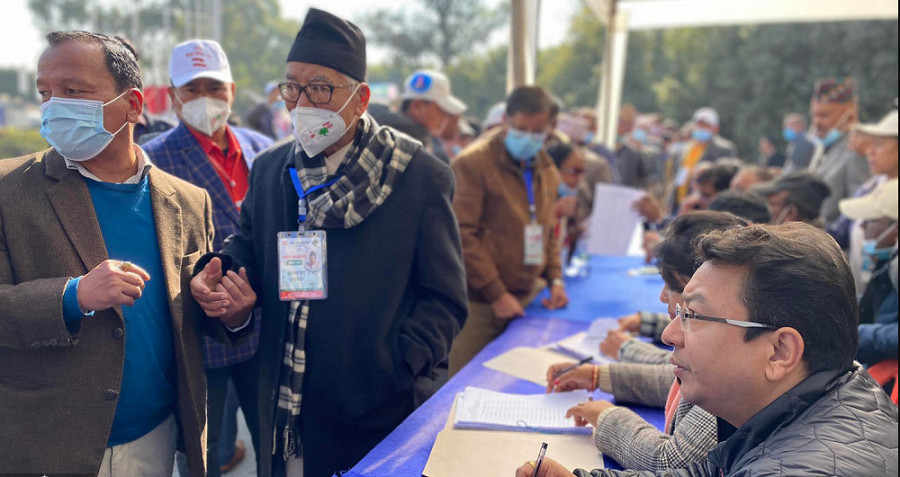 कांग्रेस नयाँ नेतृत्व चयनका लागि दोस्रो चरणको मतदान सुरु