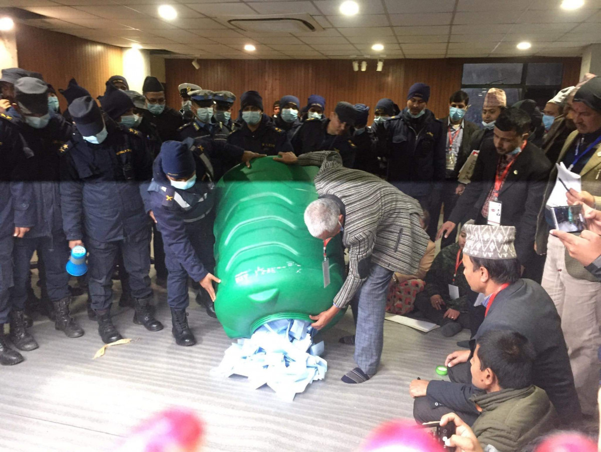 कांग्रेस महाधिवेशनः महामन्त्रीको मतगणना सुरु