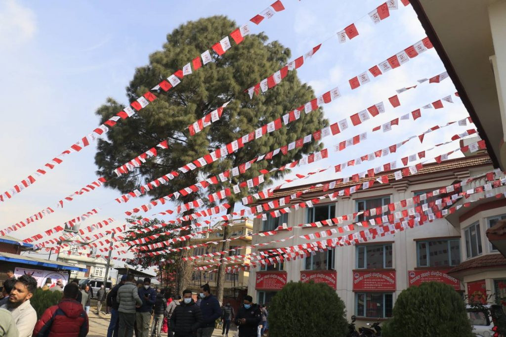 माओवादीको राष्ट्रिय सम्मेलन रातारात किन भयो महाधिवेशनमा परिणत ?