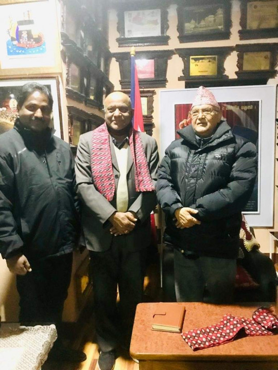 एकीकृत समाजवादीका पोलिटव्यूरो सदस्य झाले गरे एमालेमा प्रवेश