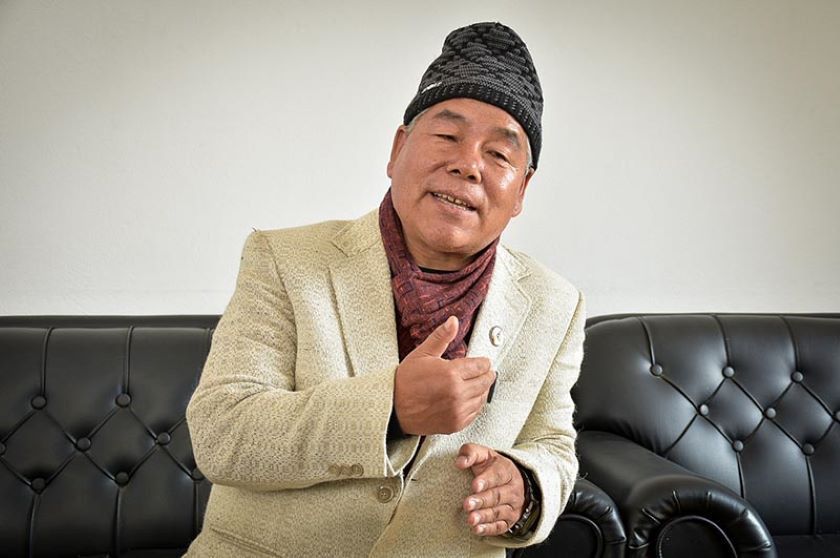 प्रचण्ड देशकै अभिभावकः देव गुरुङ