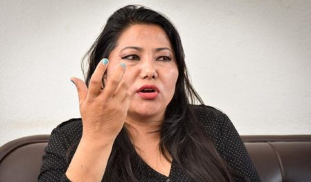 मन्त्री झाक्रीको निर्णयले शीतलनिवासमा तनाव,गरिन् यस्तो बोल्ड निर्णय !