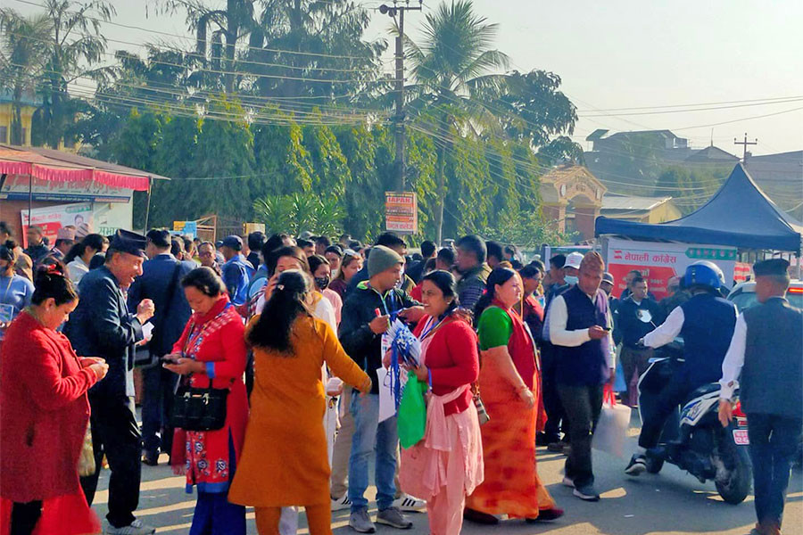 कांग्रेसको चितवन सभापतिको लागि दोस्रो चरणको मतदान हुँदै