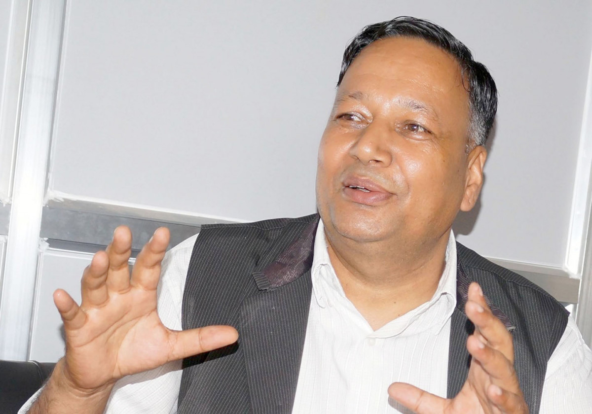 शिक्षामन्त्री पौडेलद्वारा जनक शिक्षा सामग्री केन्द्रको आकस्मिक अनुगमन