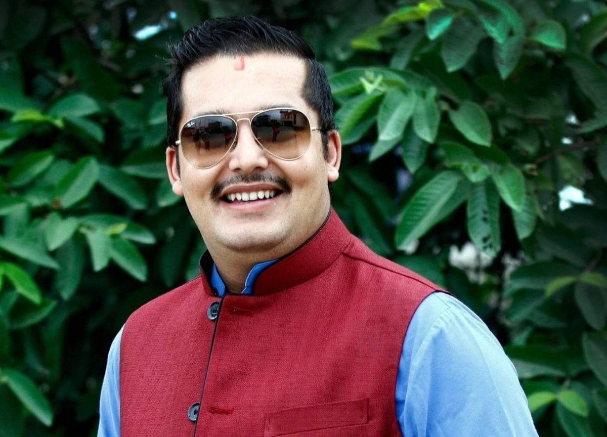 राप्रपा सदस्य कमल थापाका छोरा अभिषेकले छाडे पार्टी