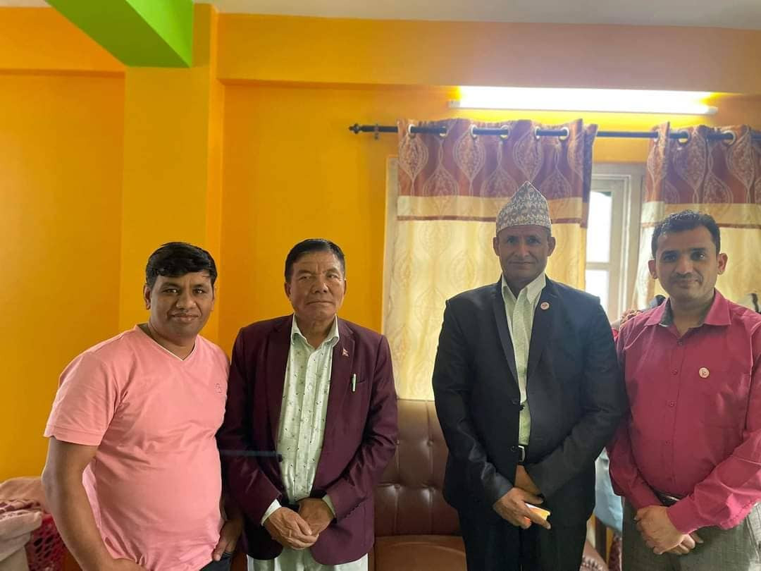 चौतारा साँगाचोकगढीमा बागी दिएका माओवादीका अमानसिंहको उम्मेदवारी फिर्ता