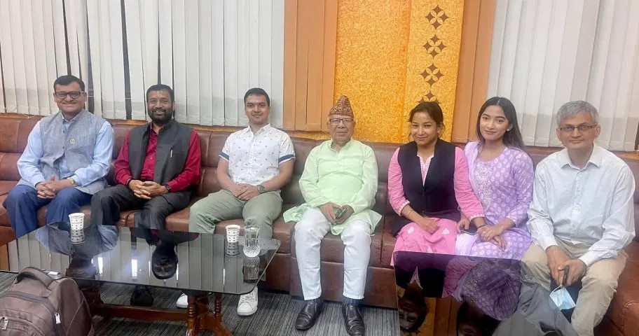 चनावी माहोल बनाउन भरतपुरमा धव नेपाल र विमलेन्द्र निधि