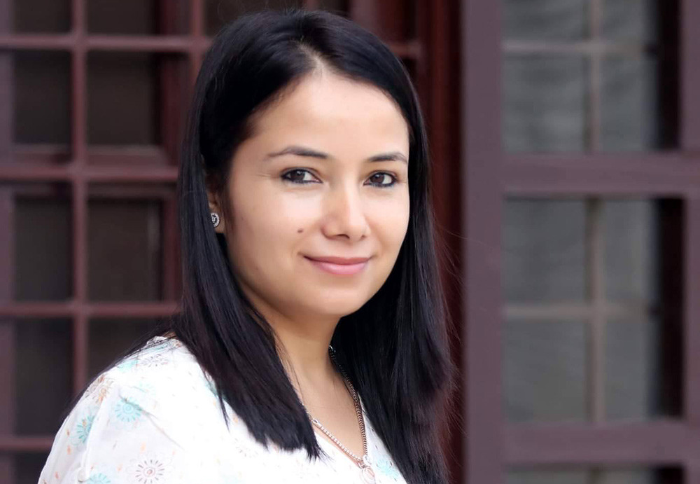 प्रचण्डकी छोरी गंगा दाहाललाई निर्वाचन आयोगले सोध्यो २४ घण्टे स्पष्टीकरण