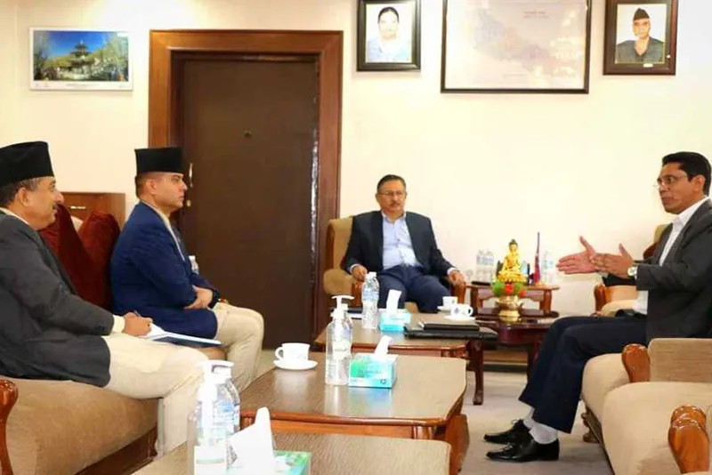 गृहमन्त्री खाण र नेकपा प्रवक्ता प्रकाण्डबीच भेटवार्ता,के भयो त कुराकानी ?