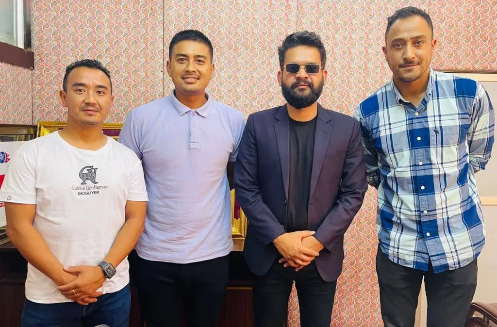 किन भेटे मेयर बालेनले पारस र ज्ञानेन्द्रलाई