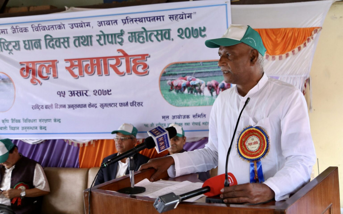 मल अभाव हुनुमा ठेकेदार दोषी, अब सोच्नु पर्ने भयोः मन्त्री यादव