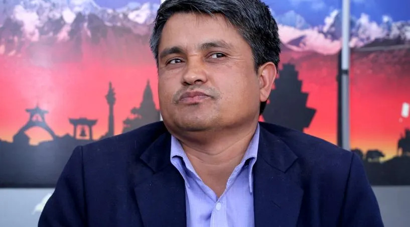 प्रधानन्यायाधीशले अदालतमा गएर जिम्मेवारी सम्हाल्नुपर्छ : सूर्य थापा