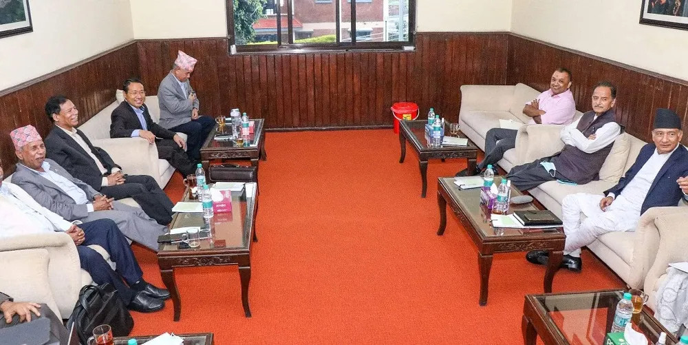 बालुवाटारमा कार्यदल बैठक जारी, कसले कति सिट पाउँलान् ?