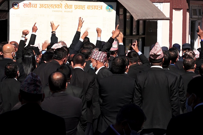 जबरालाई सर्वोच्चमा छिर्न नदिने बारको निर्णय, के गर्लान चोलेन्द्र ?