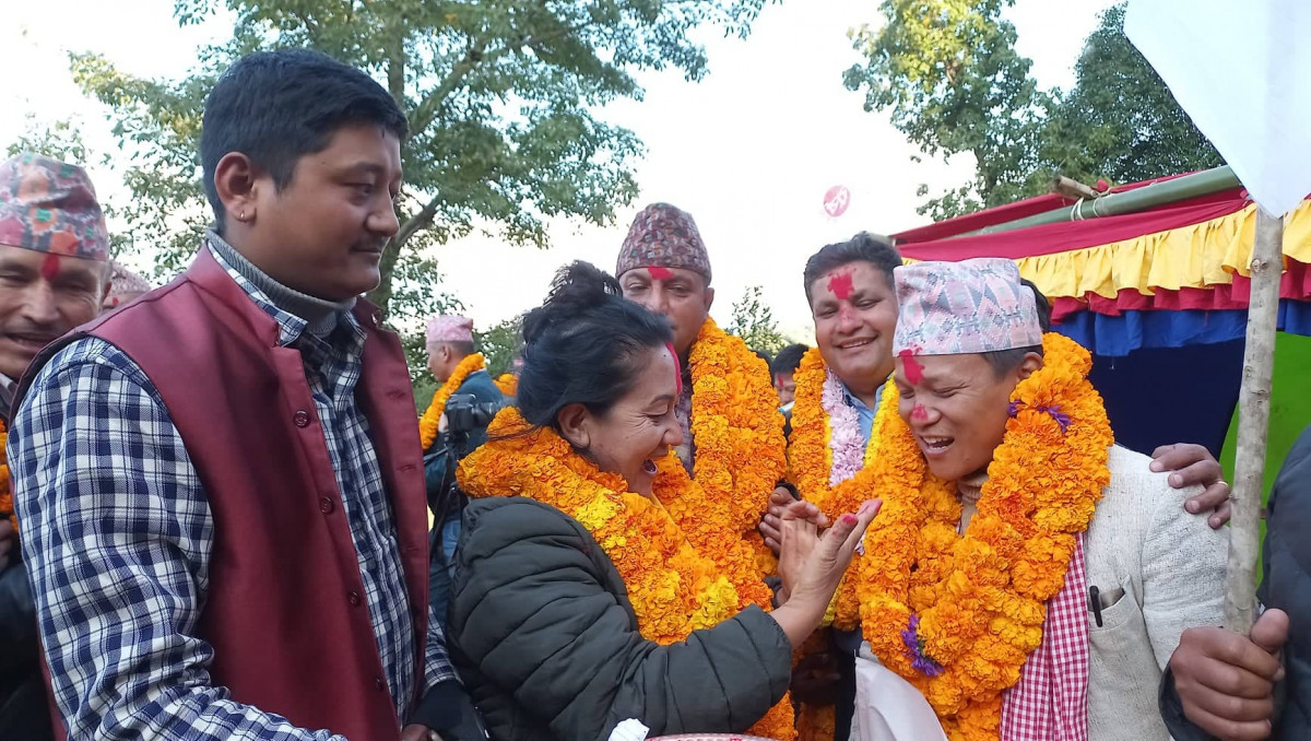 कांग्रेसका वडा सभापतिसहित ६३ जना एमाले प्रवेश