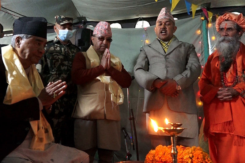 प्रधानमन्त्री देउवा महापुराण यज्ञमा सहभागी