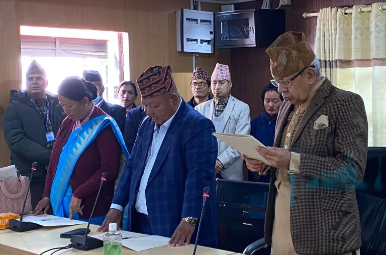 प्रेम आले र माया राईले लिए सांसदको शपथ