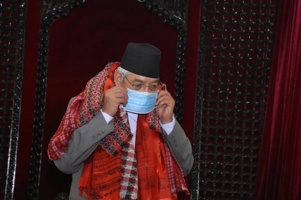 संसद विघटन गर्ने ओलीविरुद्ध उभिए वामदेव